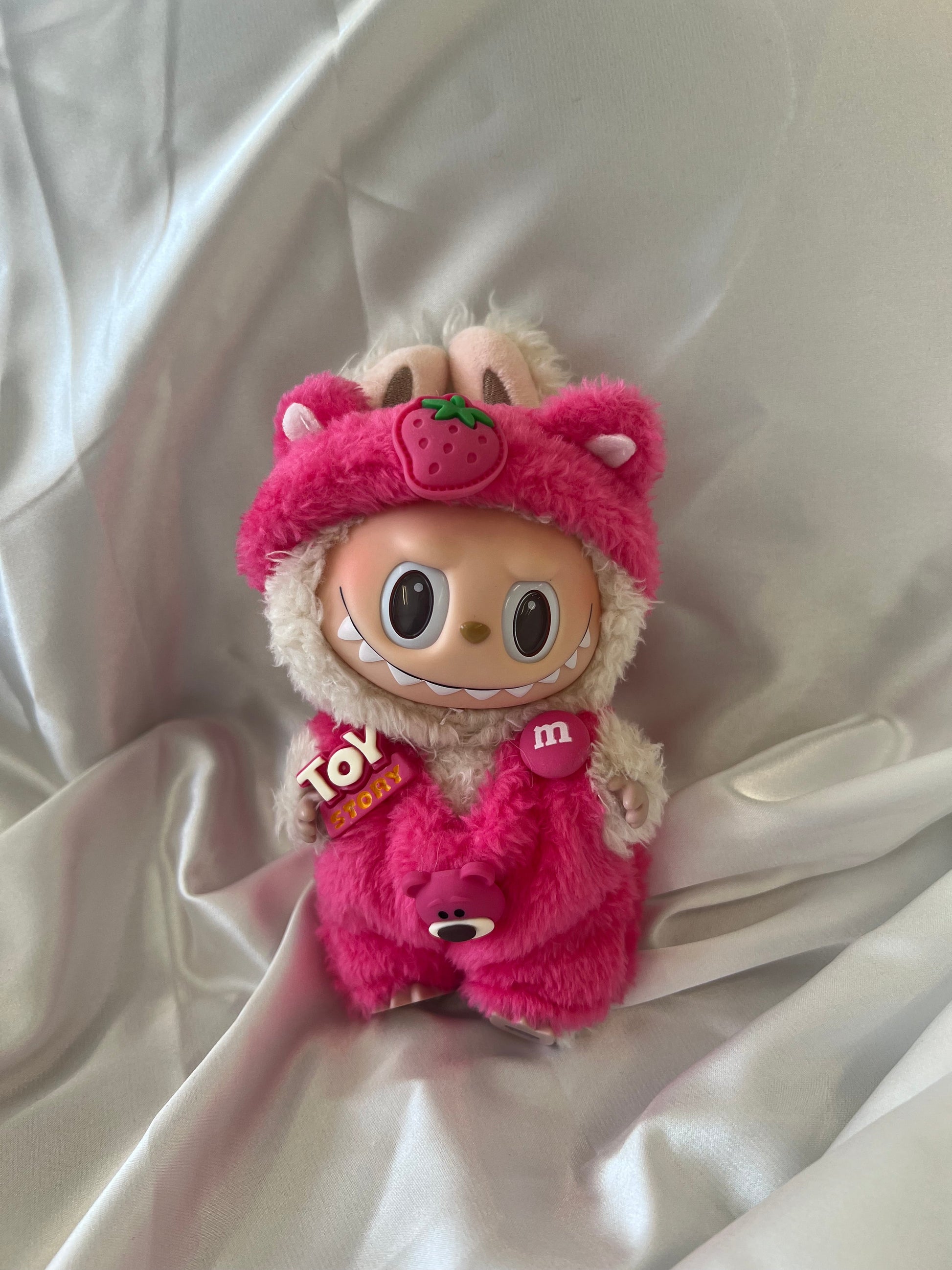 Labubu Berry Bear Set - Pink Fluffy Onesie & Strawberry Hood (17cm)
